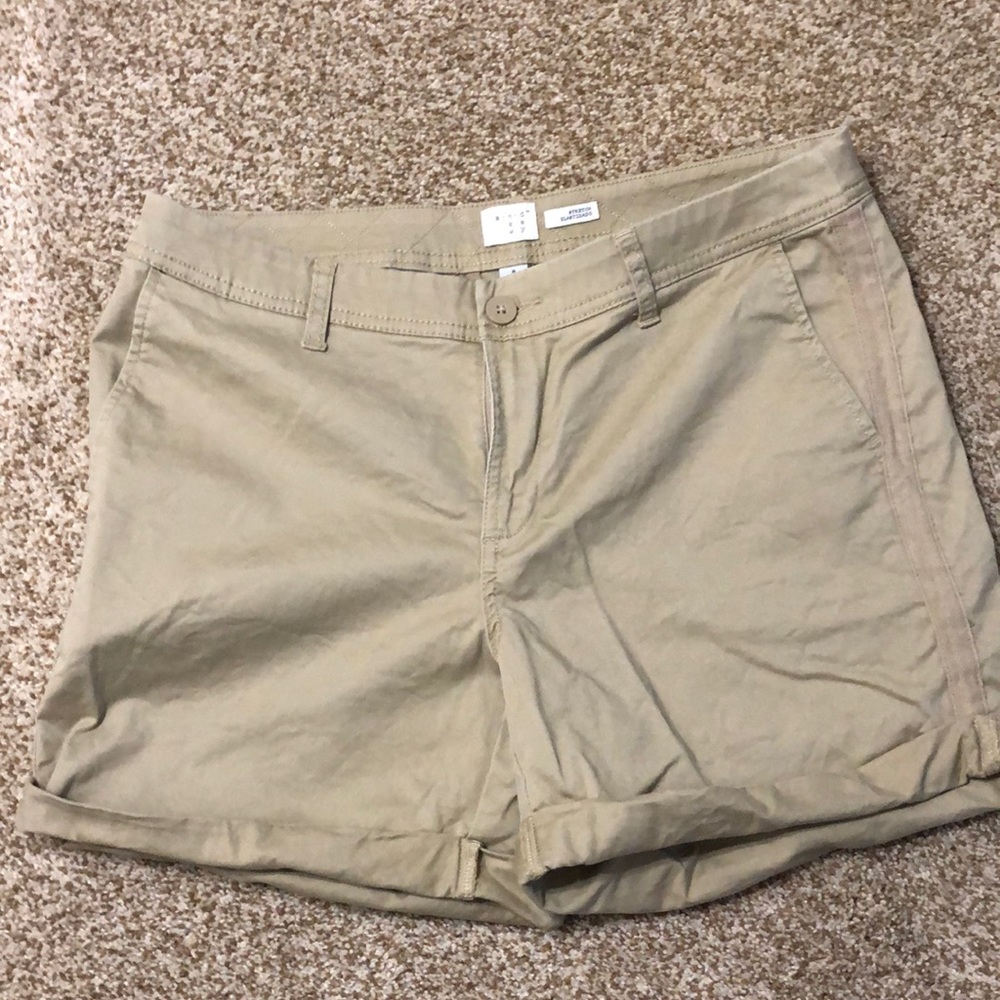 A New Day size 8 stretch shorts